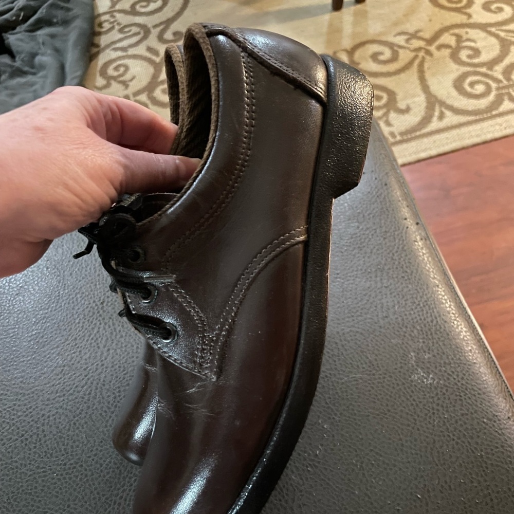Classic Women's Brown Lace-Up Leather Shoes - Picture 6 of 12